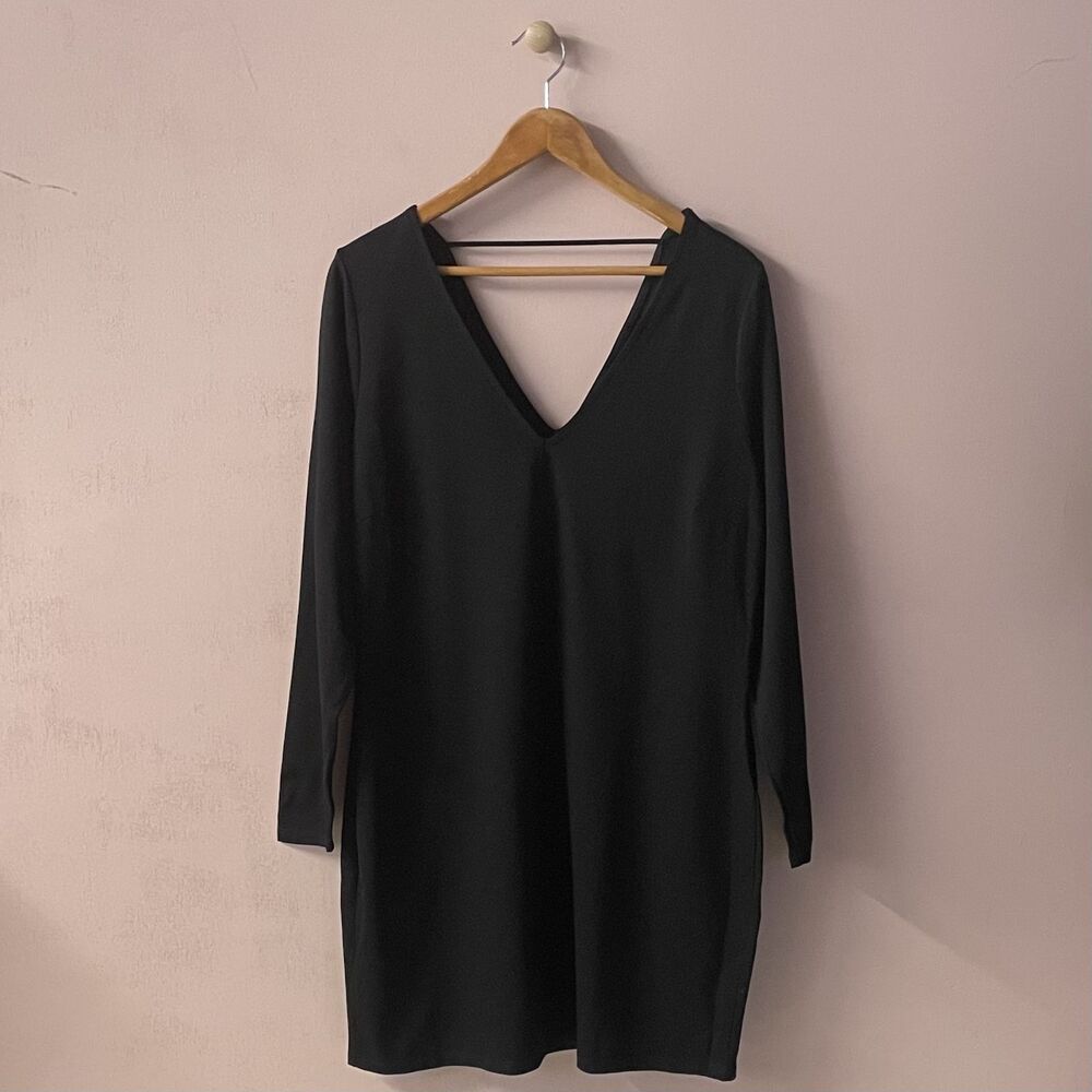 Charlotte Russe+ NWT Size 2X Classic Black Long Sleeve BodyCon Dress